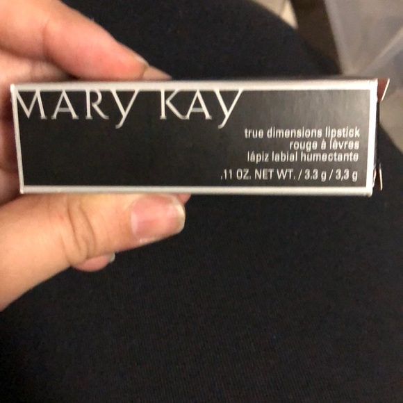 Lipstick - Picture 1 of 3